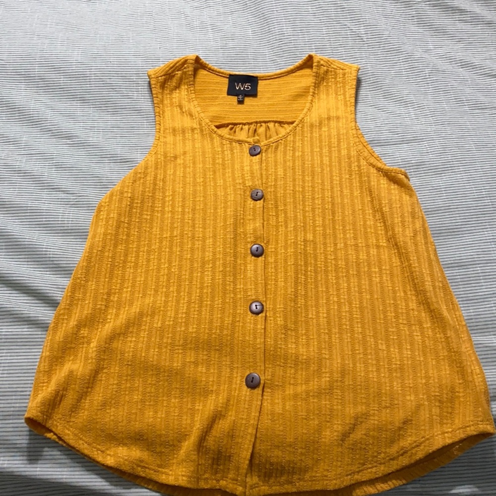 W5 button front sleeveless top